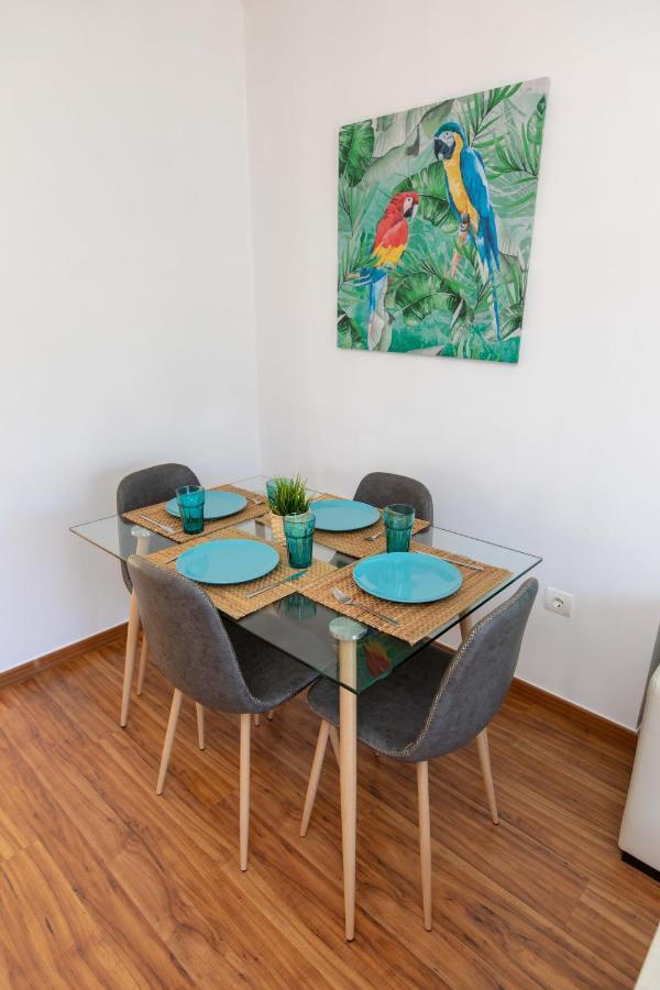 Holidays By The Sea Apartments Малага Экстерьер фото